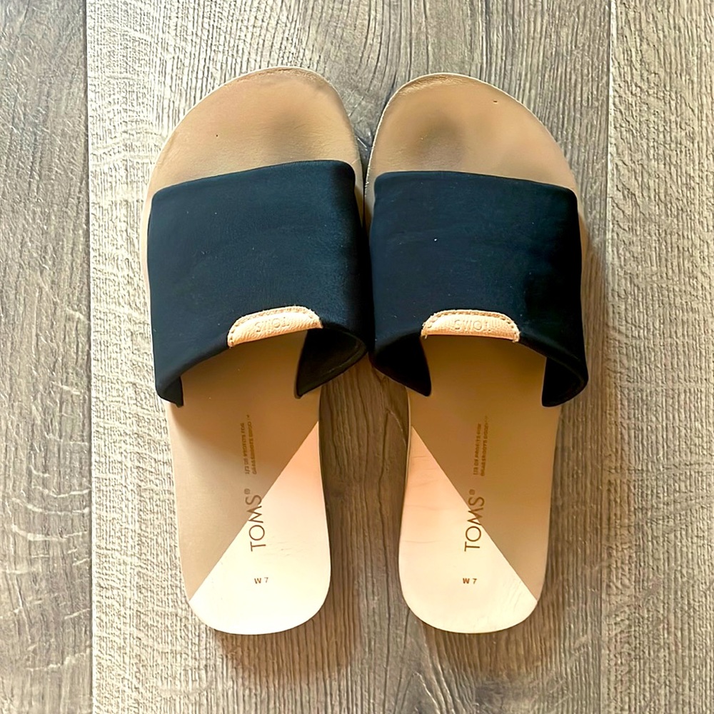 Toms slides
